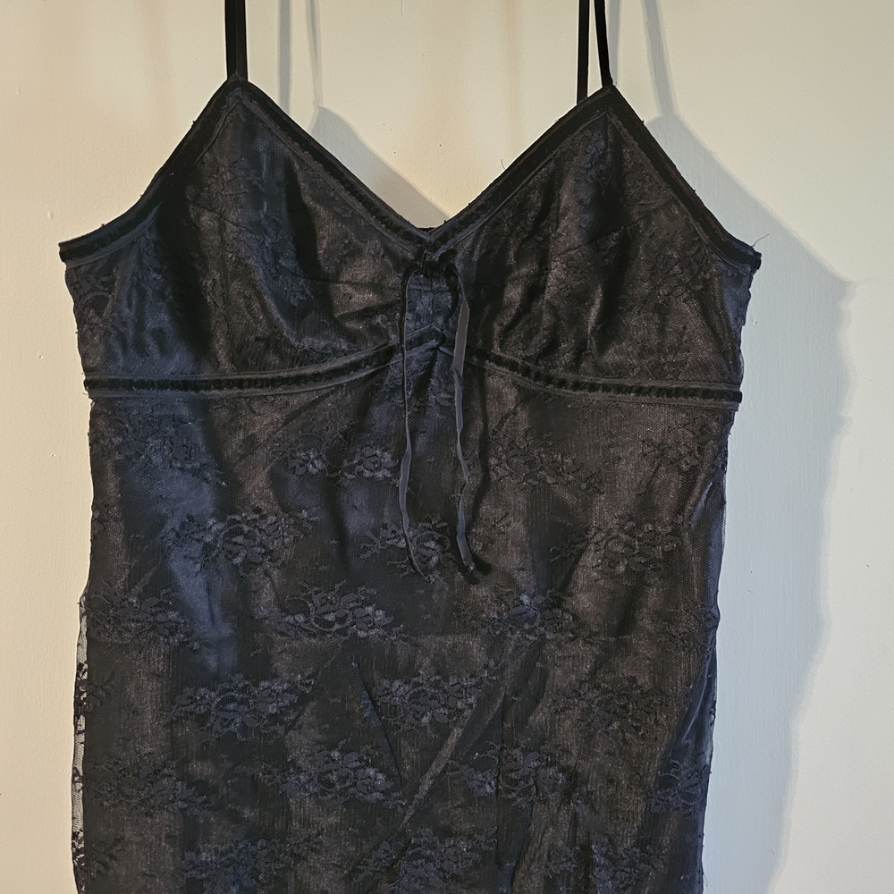 Elegant Black Lace Chemise